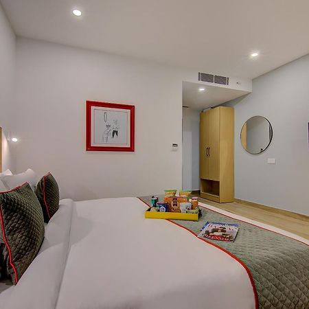 Townhouse Global Wings Hotels Near Sri Amruth Chithra Mandira Bangalore Buitenkant foto